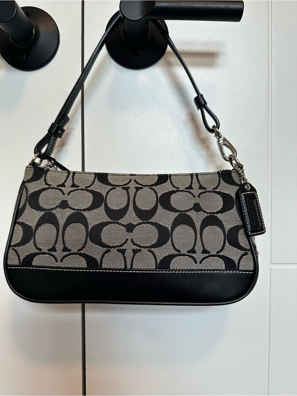 🖤 Coach Signature Vintage Demi Pouch Shoulder Bag Black and Grey